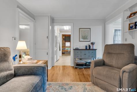 32 Summer Street Guilford CT 06437