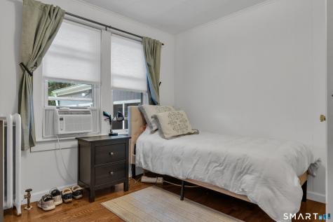 32 Summer Street Guilford CT 06437