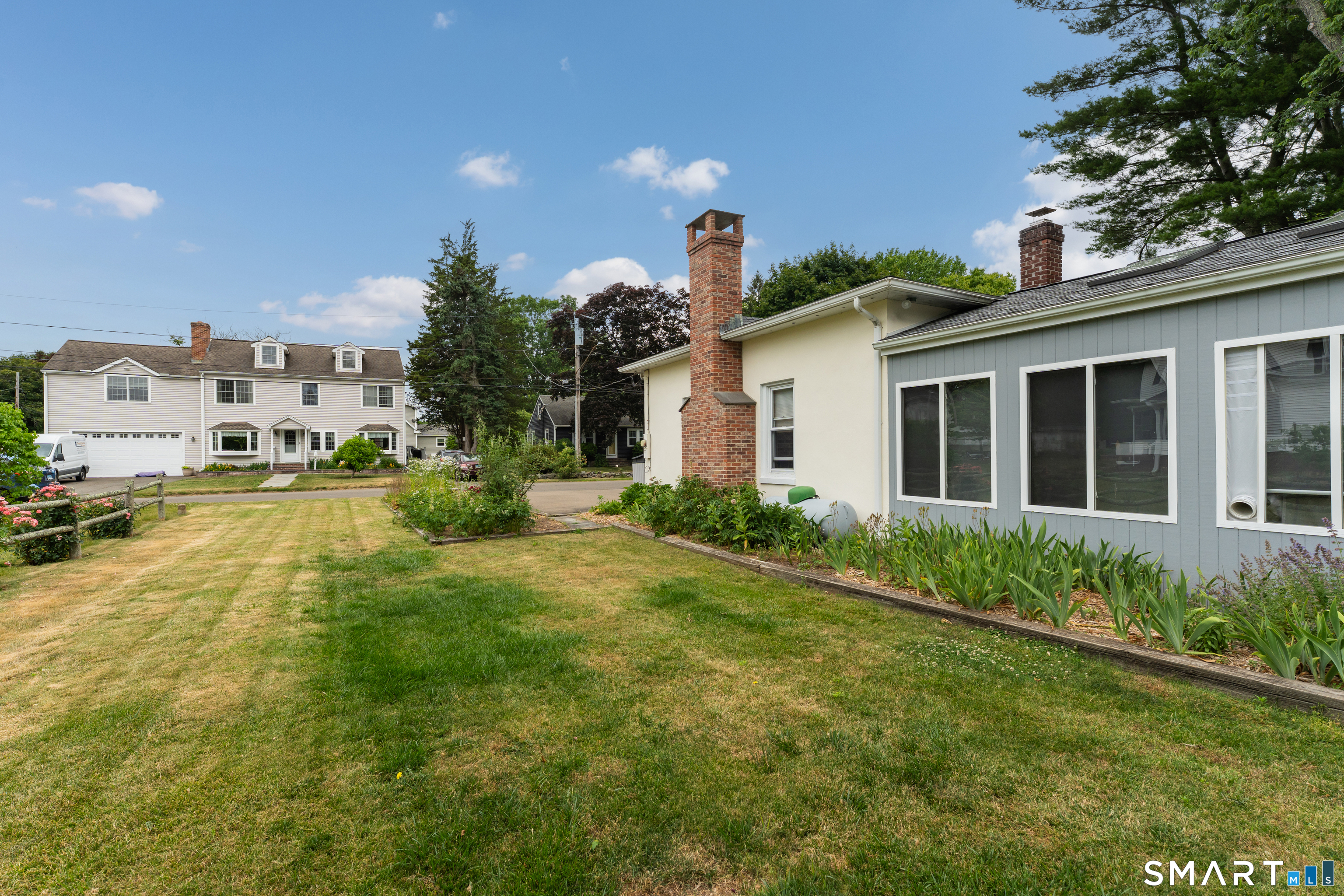 32 Summer Street Guilford CT 06437