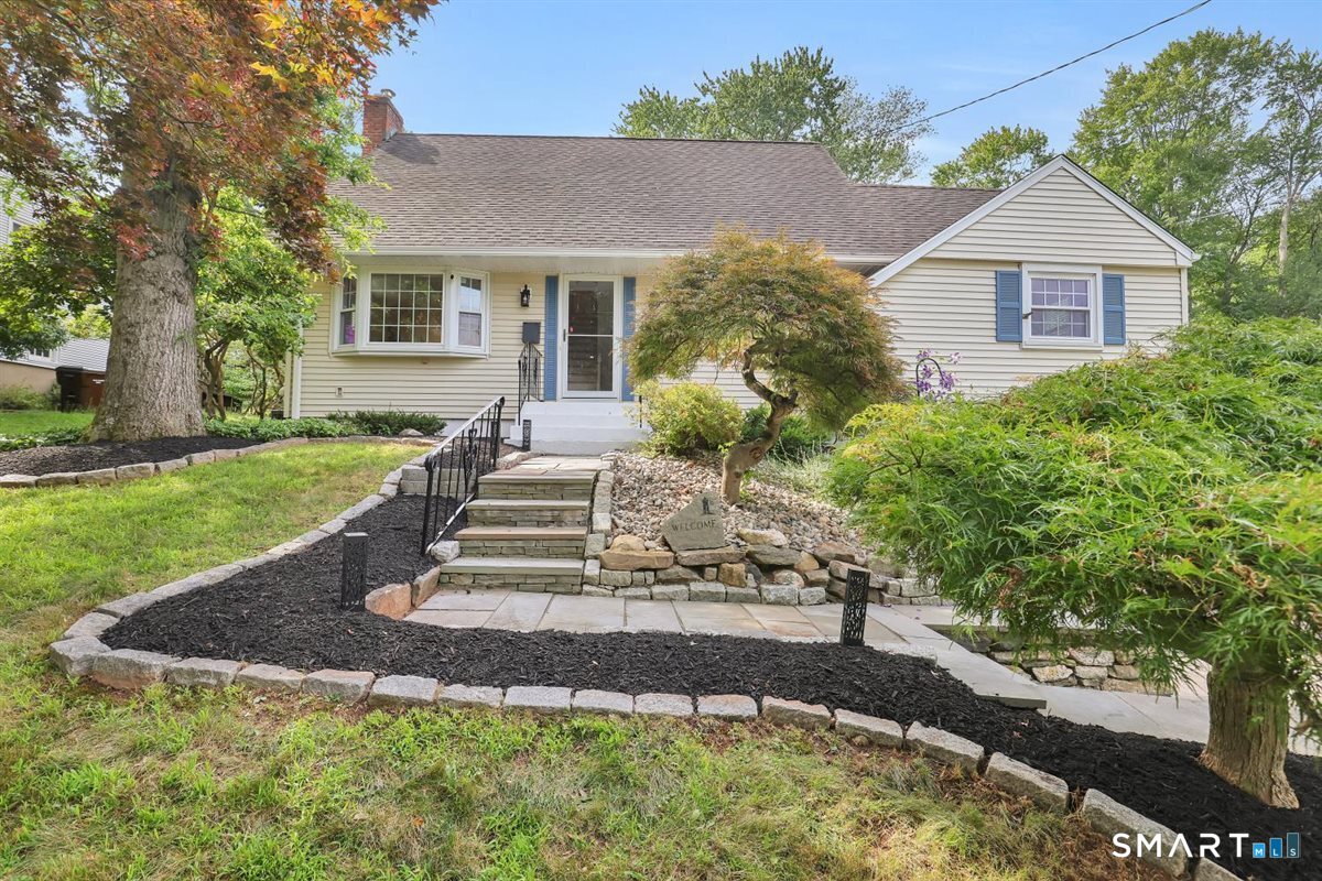 117 Hyde Road West Hartford CT 06117