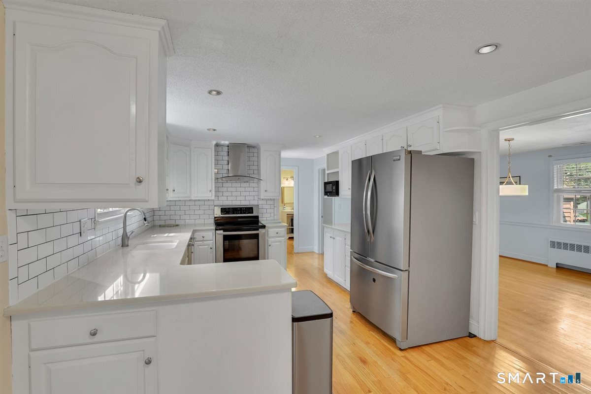 117 Hyde Road West Hartford CT 06117