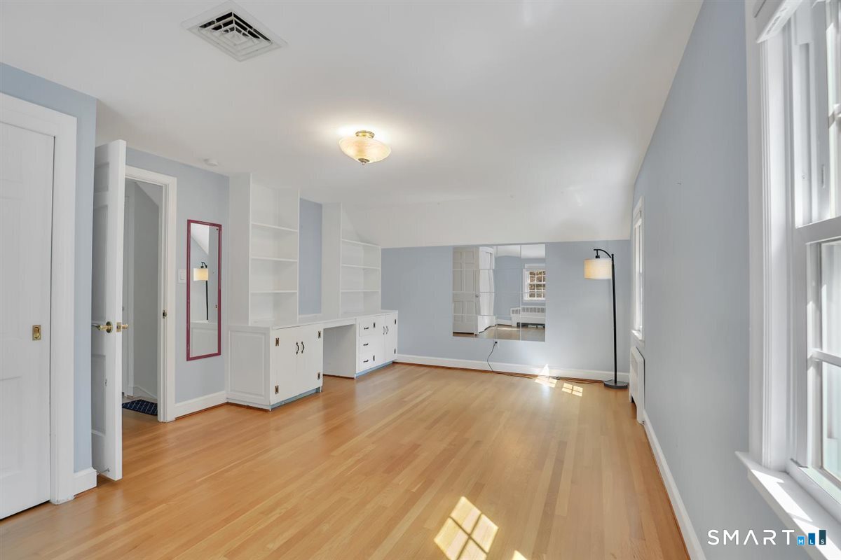 117 Hyde Road West Hartford CT 06117