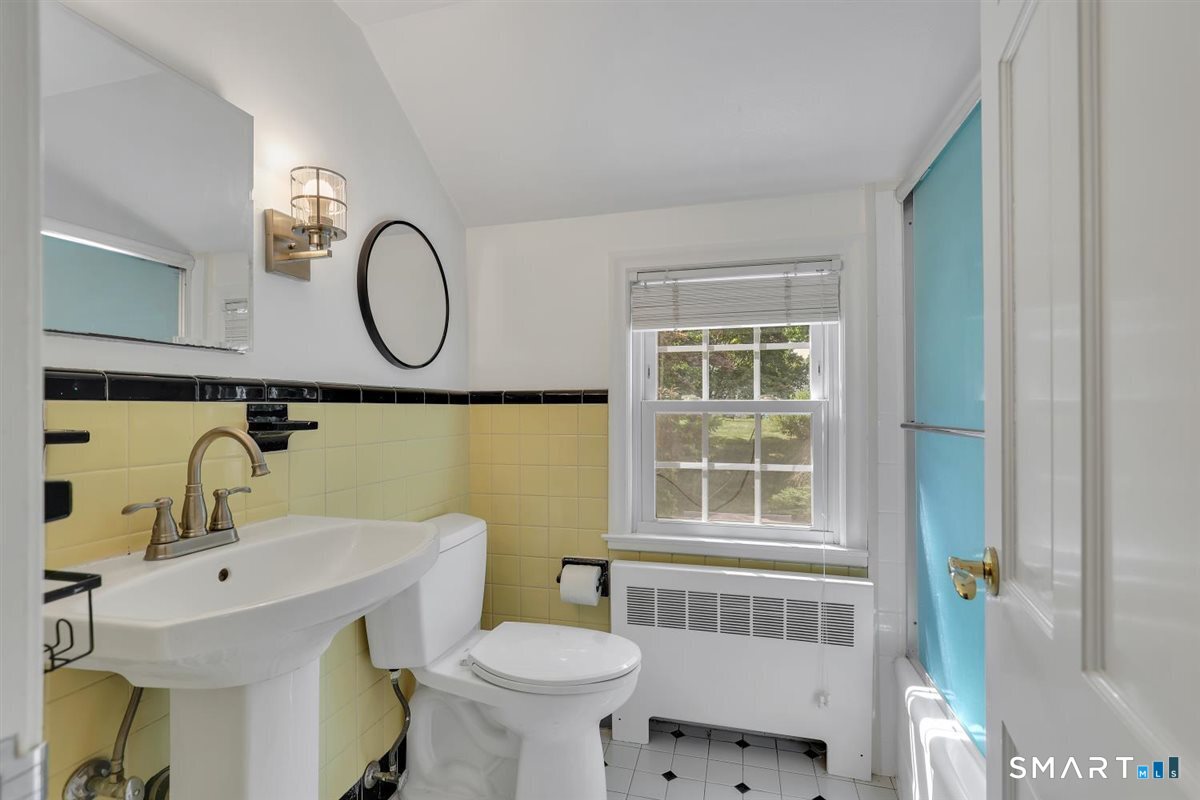 117 Hyde Road West Hartford CT 06117