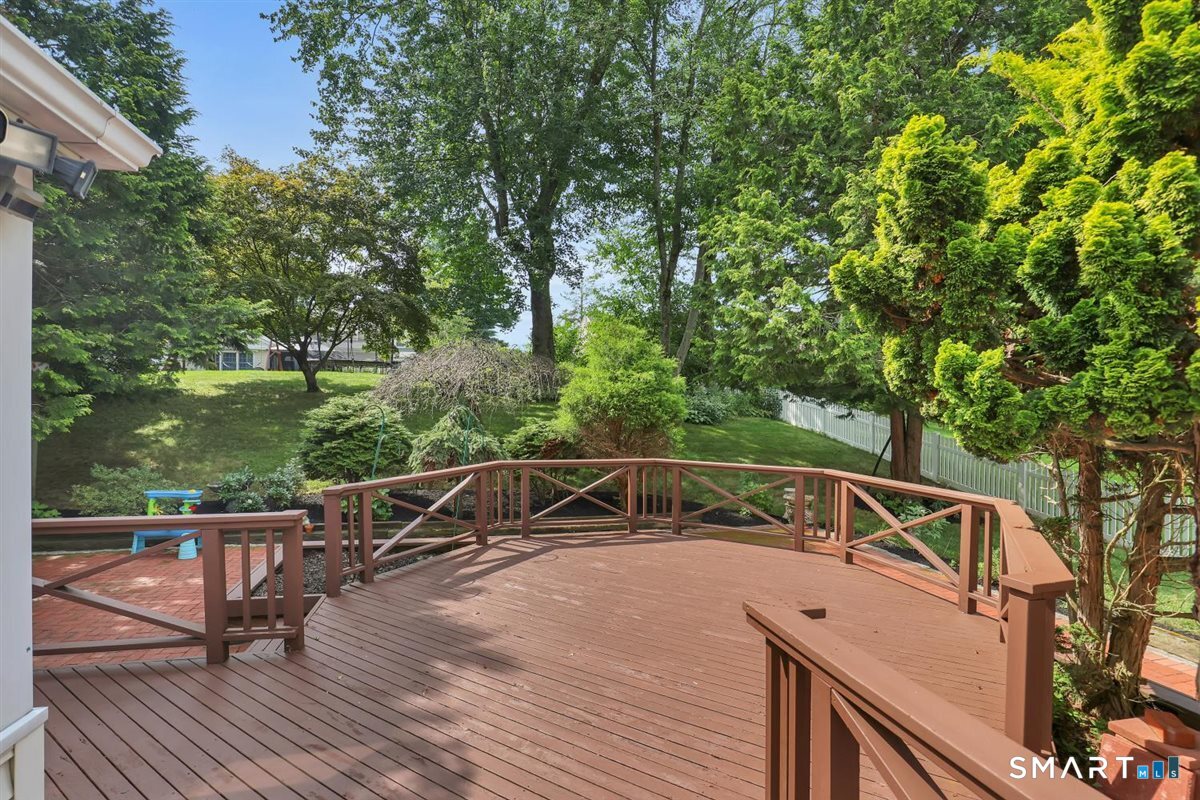 117 Hyde Road West Hartford CT 06117