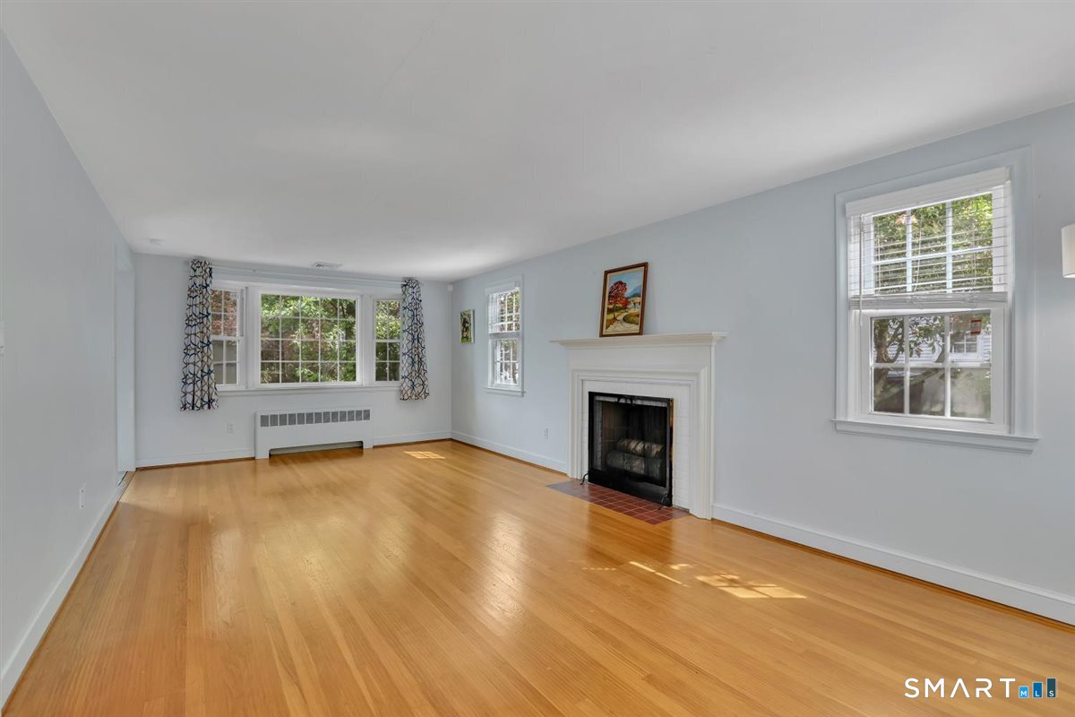 117 Hyde Road West Hartford CT 06117