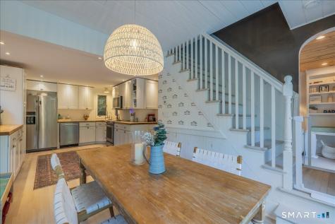 24 Steinmann Avenue Middlebury CT 06762