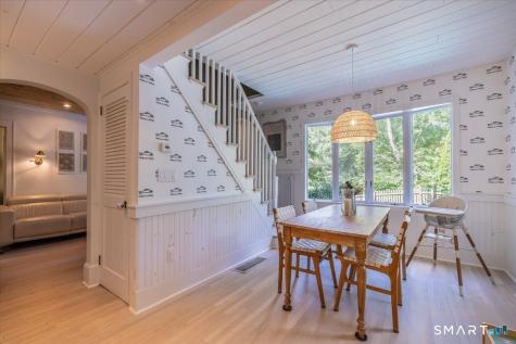 24 Steinmann Avenue Middlebury CT 06762