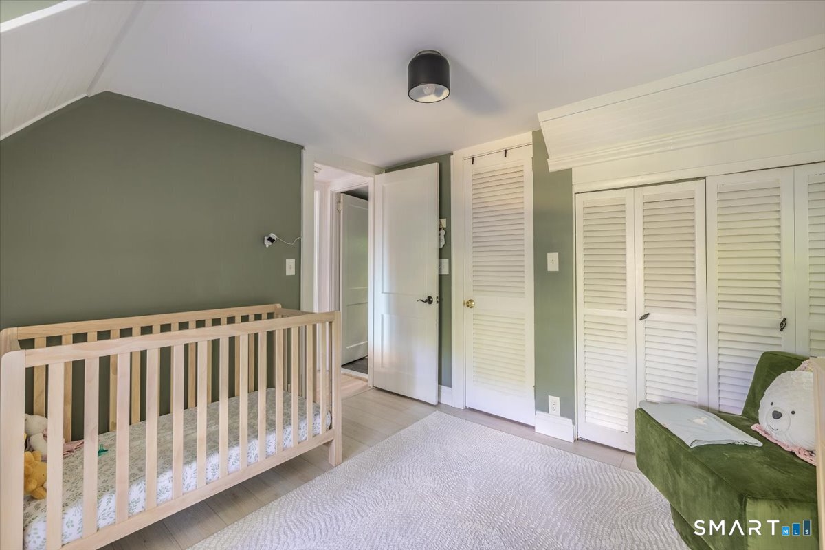 24 Steinmann Avenue Middlebury CT 06762