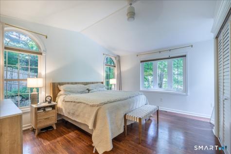 24 Steinmann Avenue Middlebury CT 06762