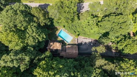 24 Steinmann Avenue Middlebury CT 06762