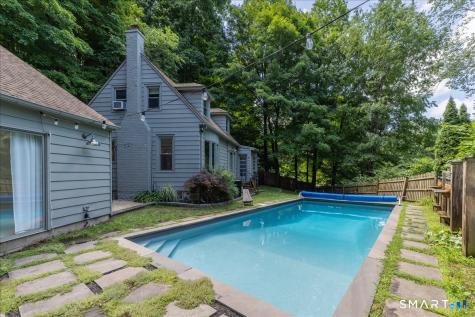 24 Steinmann Avenue Middlebury CT 06762