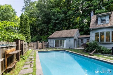 24 Steinmann Avenue Middlebury CT 06762