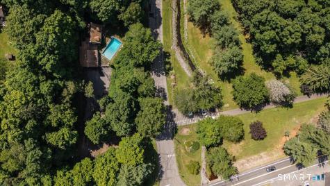 24 Steinmann Avenue Middlebury CT 06762