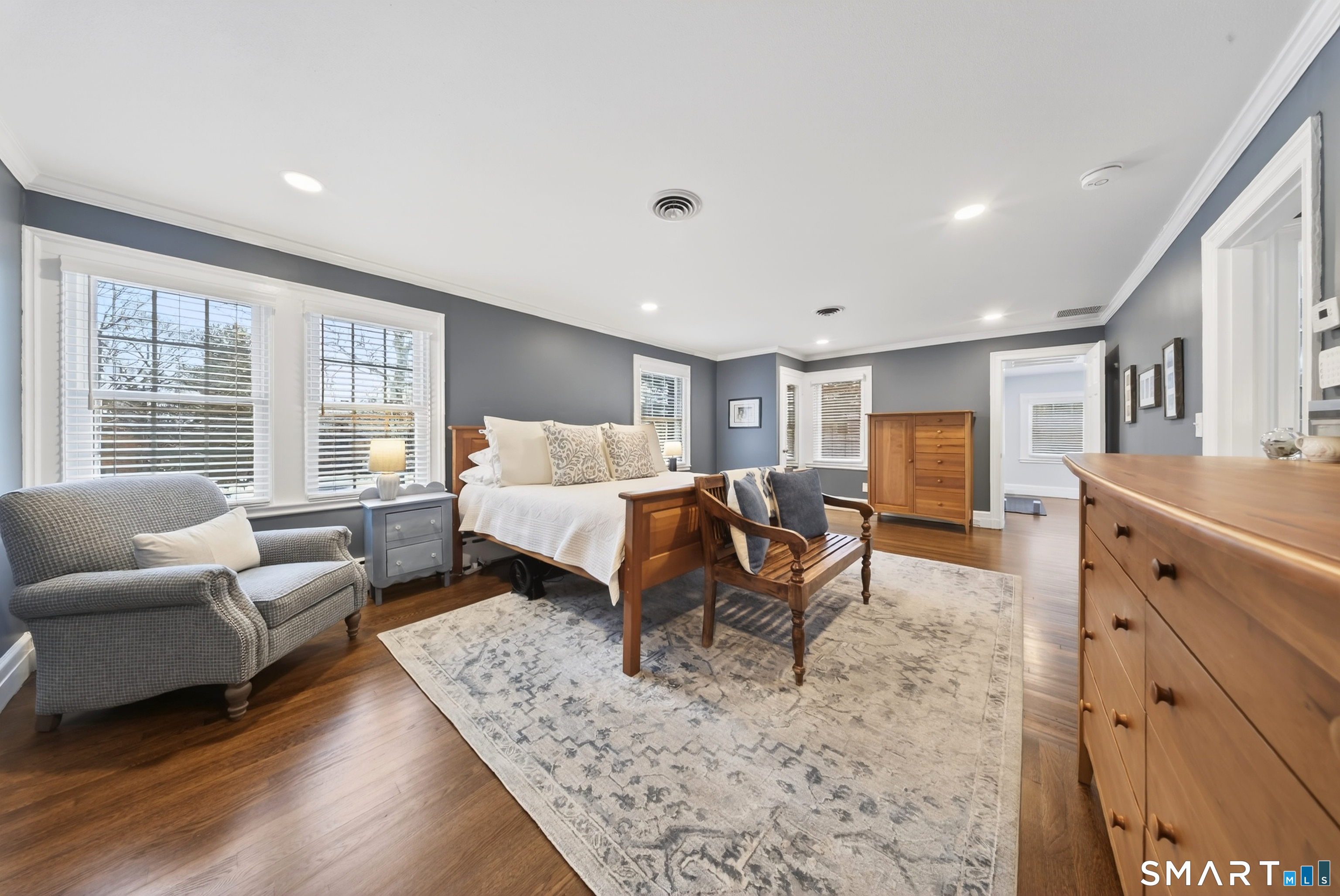 69 Bloomfield Avenue Hartford CT 06105