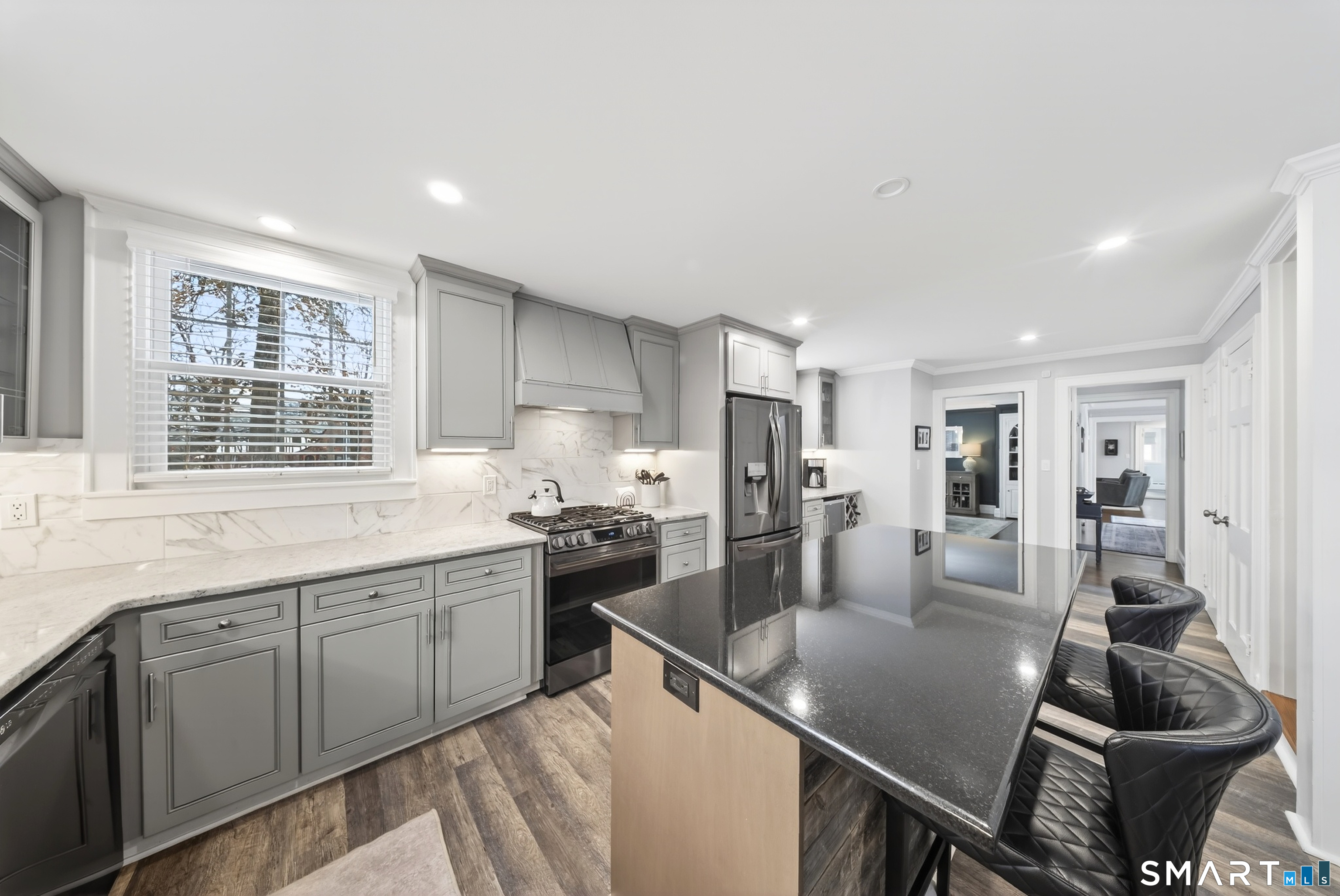 69 Bloomfield Avenue Hartford CT 06105