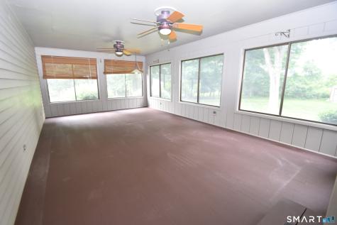 77 Winthrop Road Manchester CT 06040