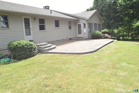 77 Winthrop Road Manchester CT 06040