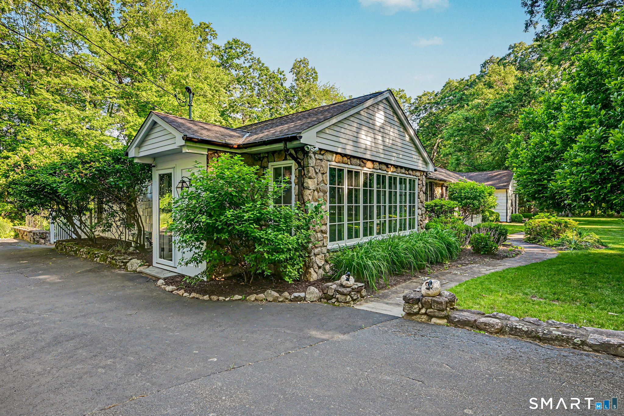 75 Norfield Road Weston CT 06883