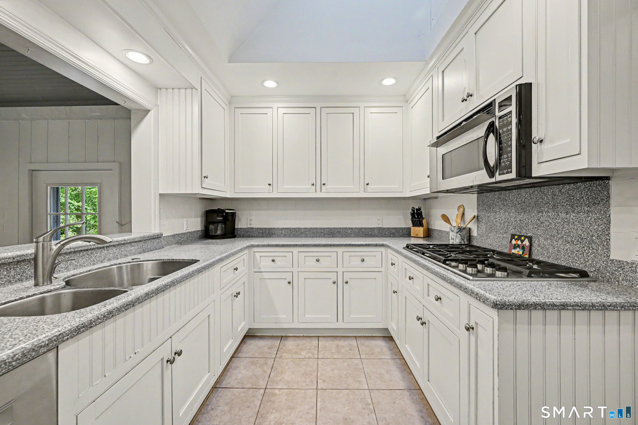 75 Norfield Road Weston CT 06883