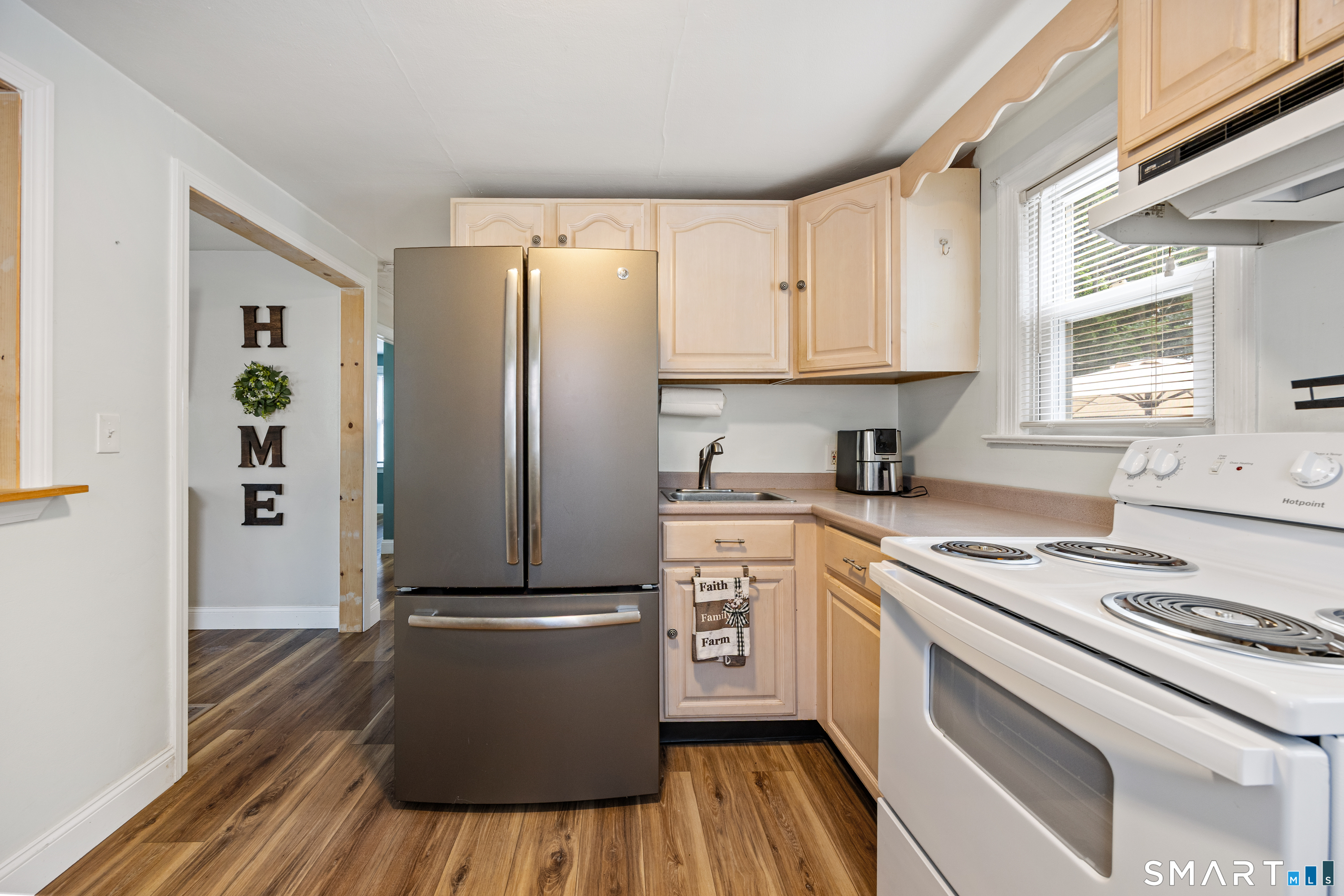 62 Essex Street Manchester CT 06040