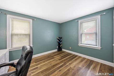 62 Essex Street Manchester CT 06040
