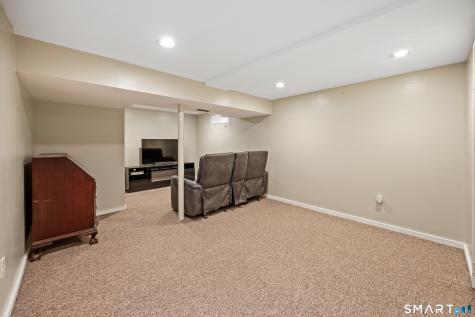 62 Essex Street Manchester CT 06040