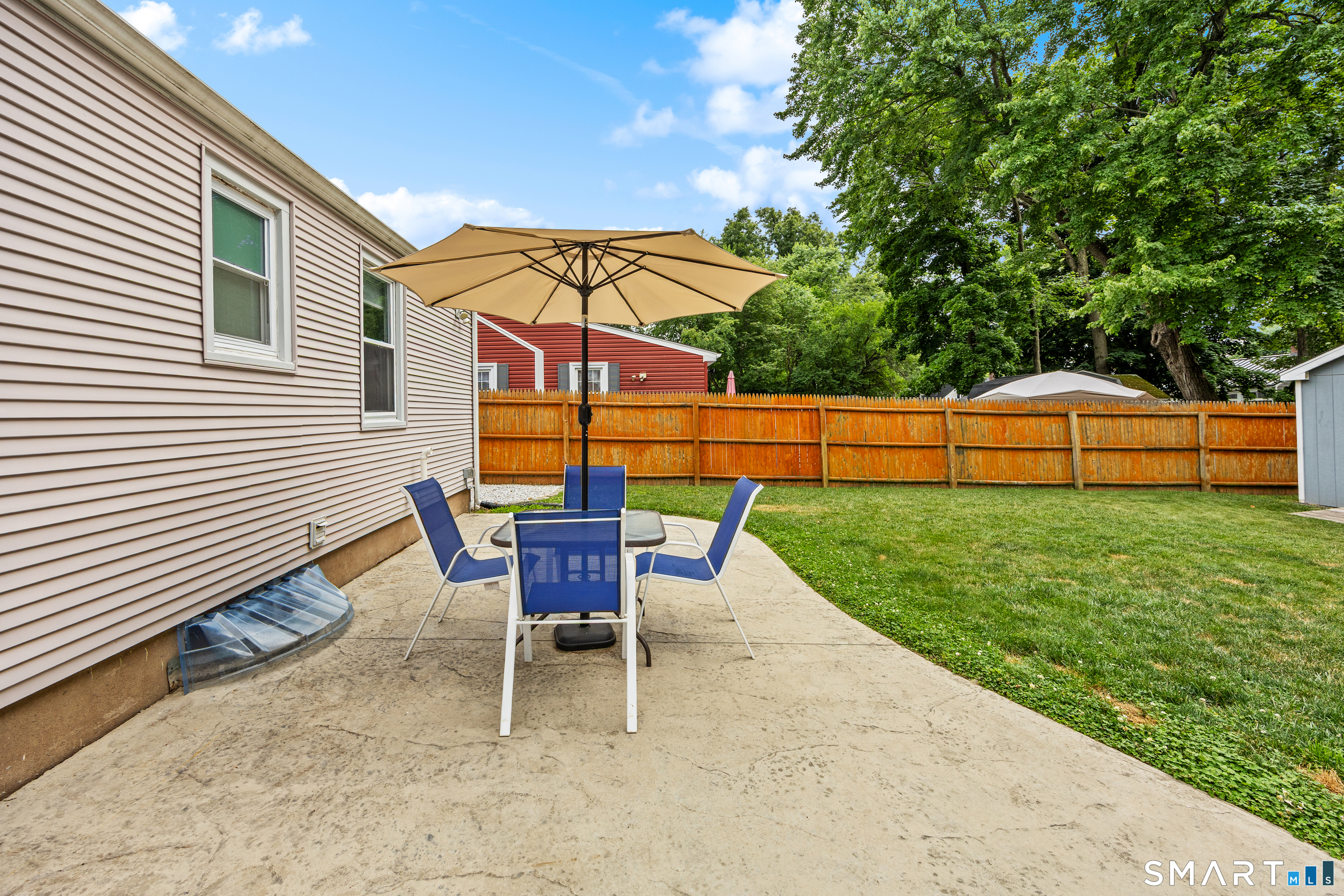 62 Essex Street Manchester CT 06040