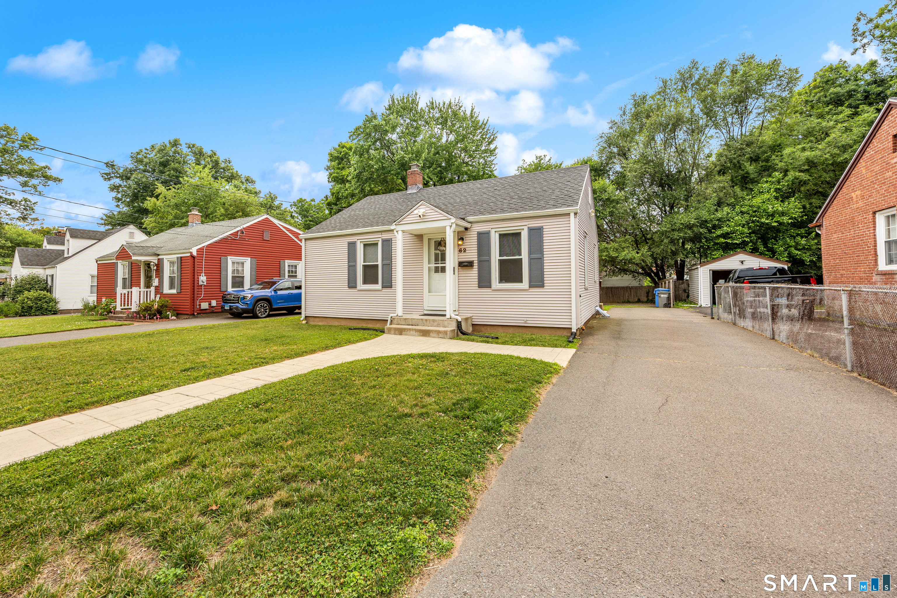 62 Essex Street Manchester CT 06040