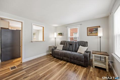62 Essex Street Manchester CT 06040