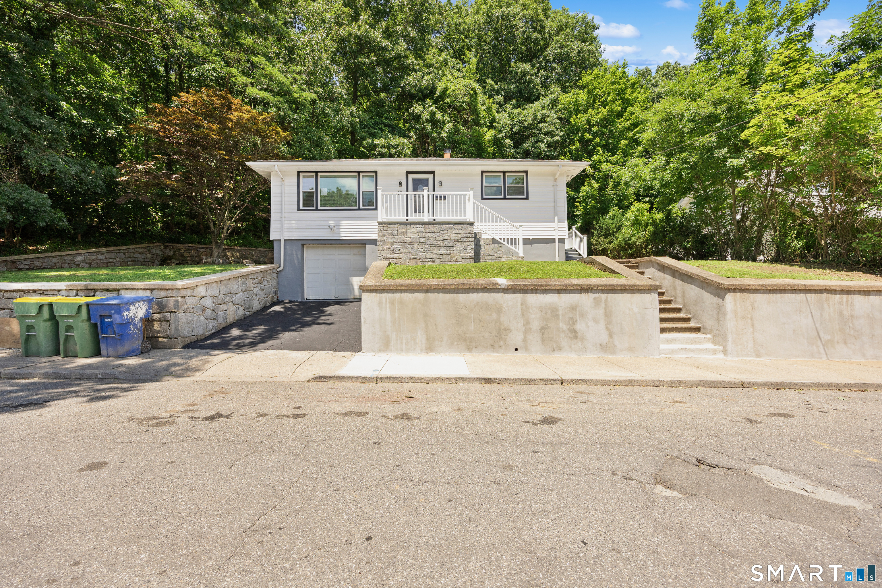 89 Platt Street Waterbury CT 06704