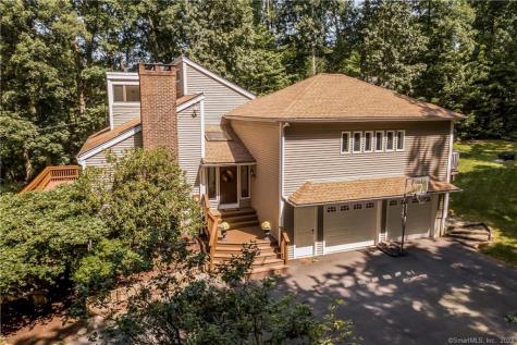 90 Brookridge Drive Avon CT 06001