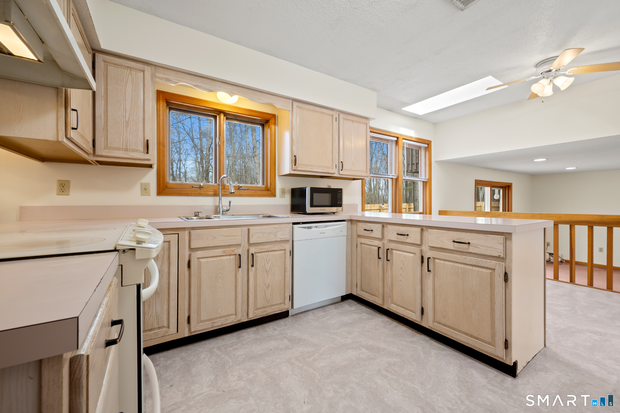 47 Wapping Wood Road Ellington CT 06029