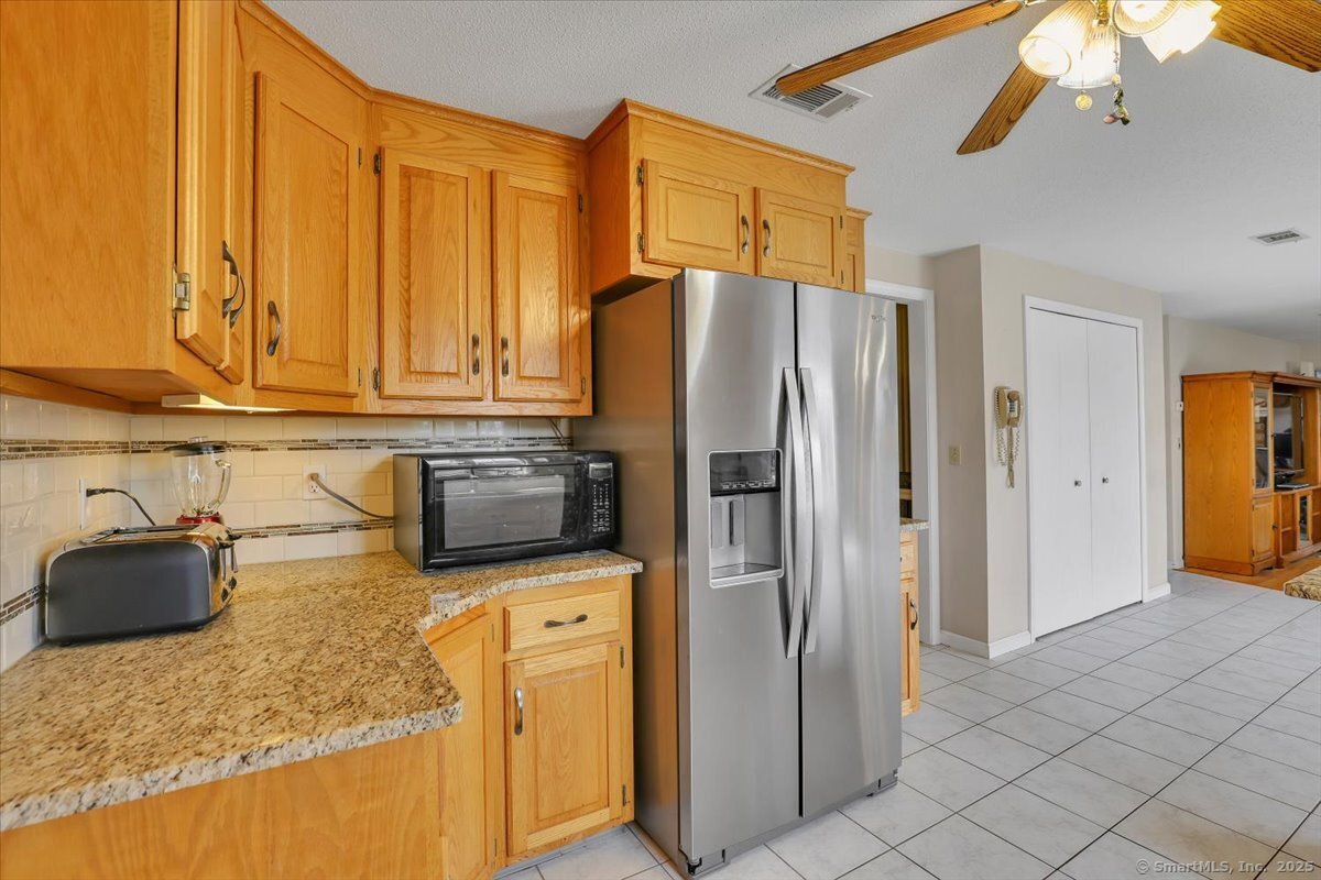 107 Trumbull Lane South Windsor CT 06074