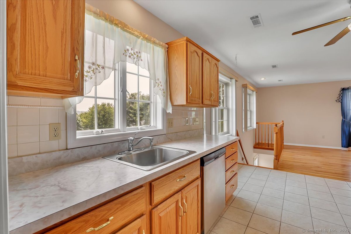 107 Trumbull Lane South Windsor CT 06074