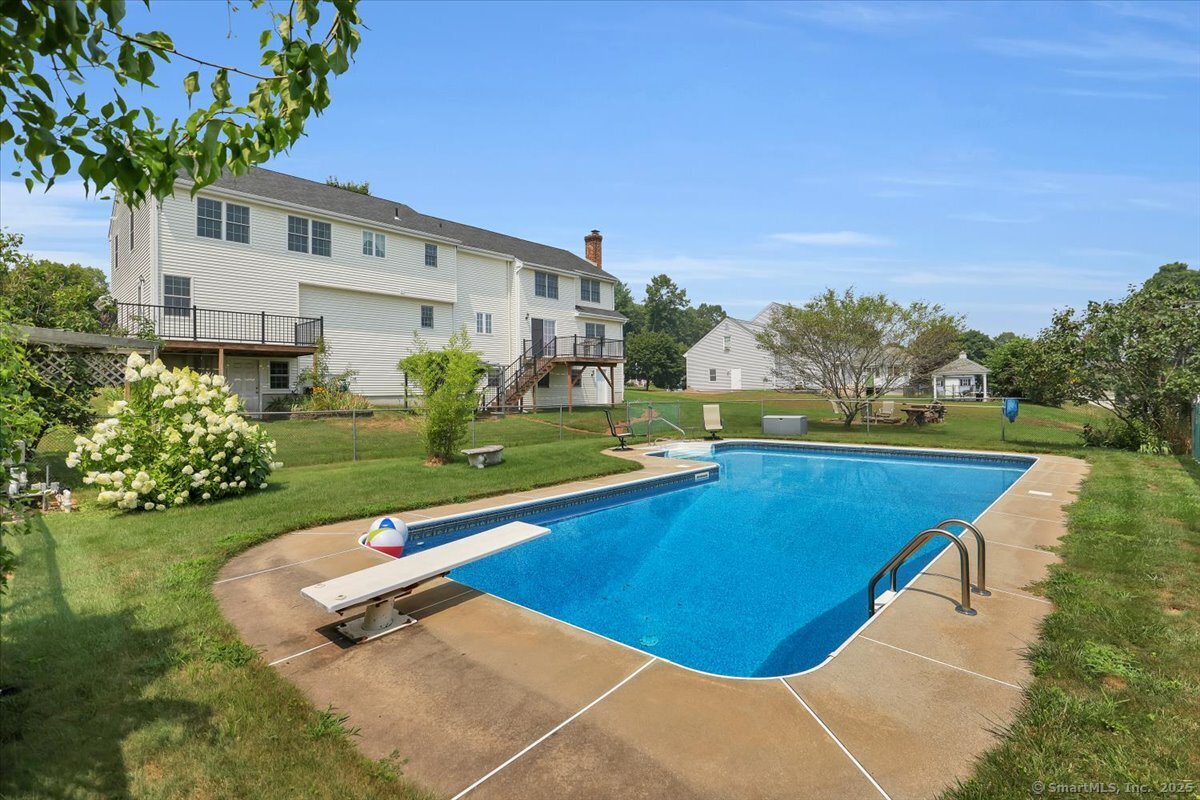 107 Trumbull Lane South Windsor CT 06074