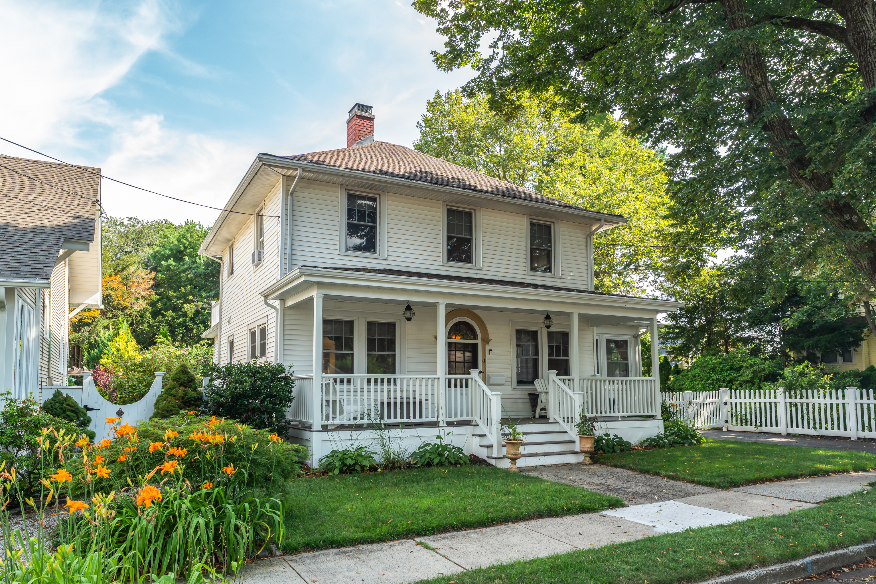 37 Beecher Place New Haven CT 06512