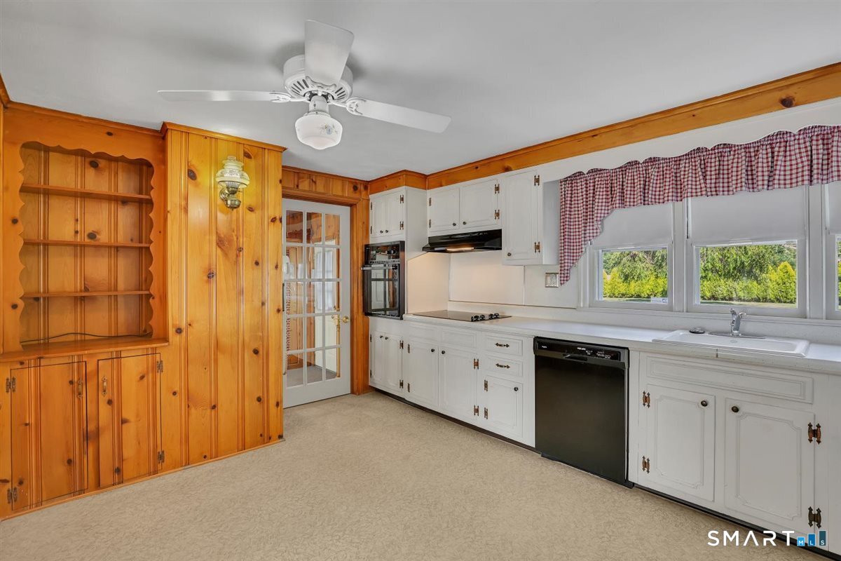 16 Locust Street Plainville CT 06062