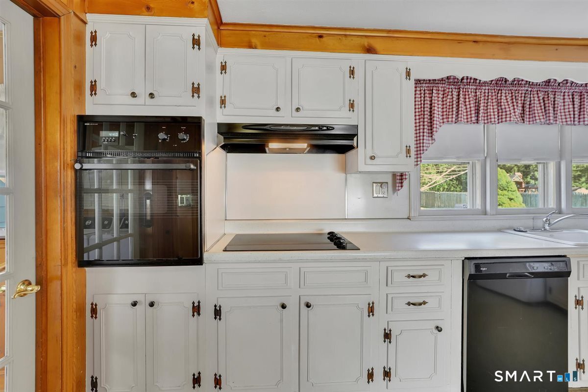 16 Locust Street Plainville CT 06062