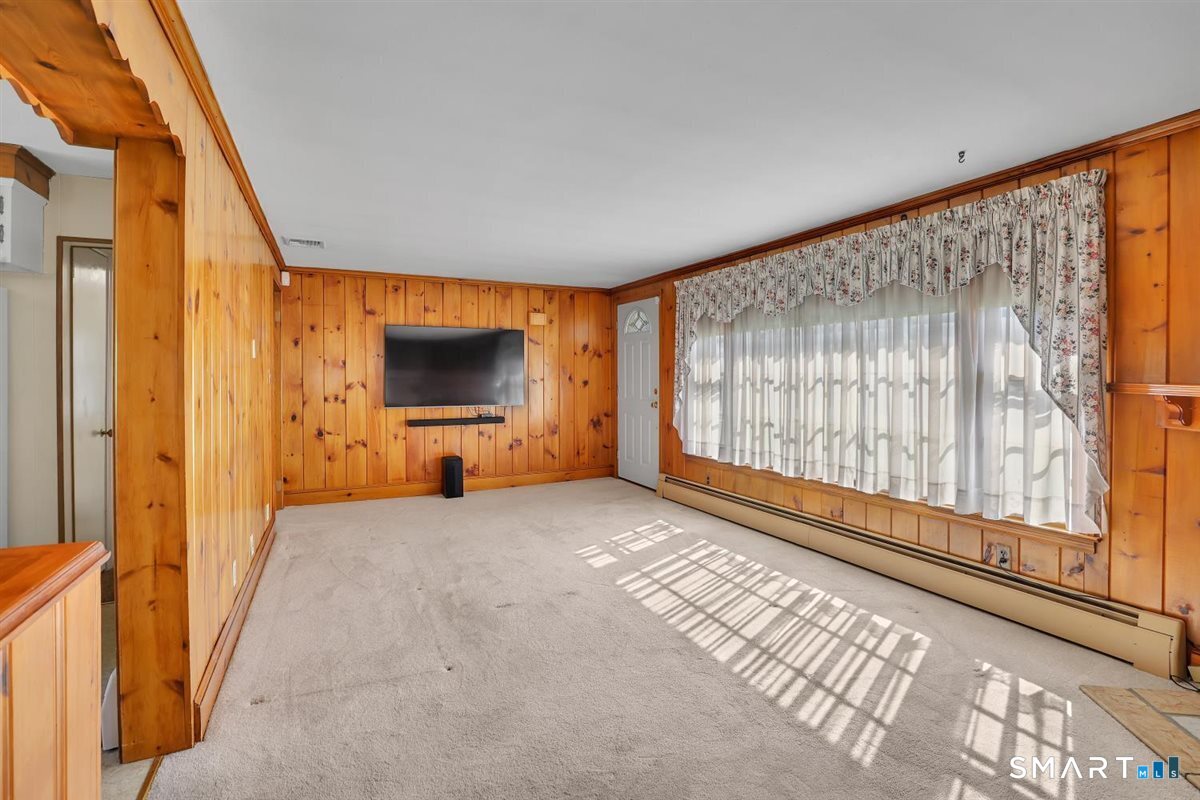 16 Locust Street Plainville CT 06062