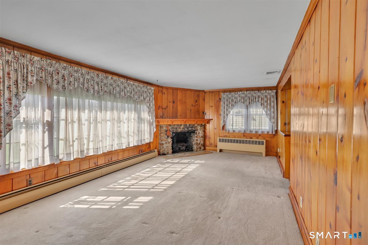 16 Locust Street Plainville CT 06062