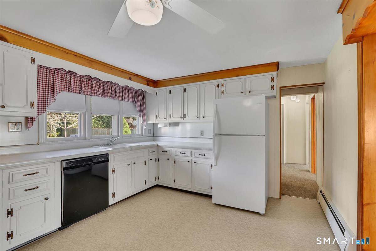 16 Locust Street Plainville CT 06062