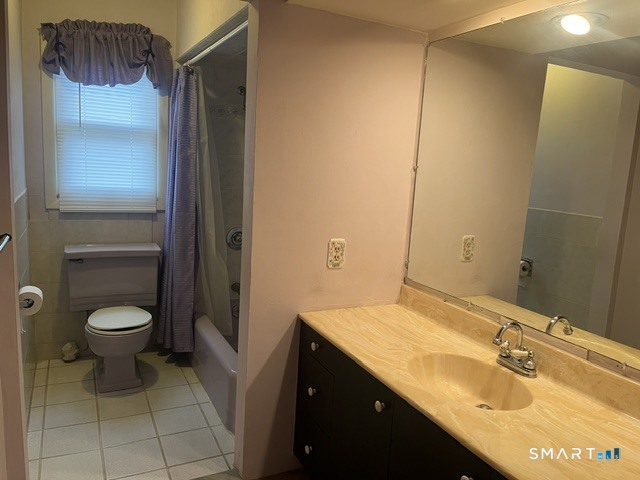 208 Birmingham Street Bridgeport CT 06606