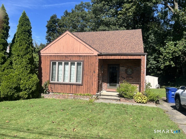 208 Birmingham Street Bridgeport CT 06606