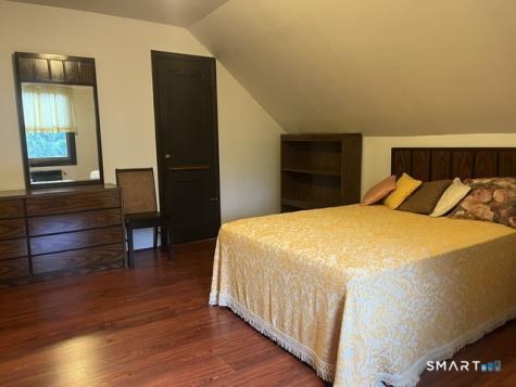 208 Birmingham Street Bridgeport CT 06606
