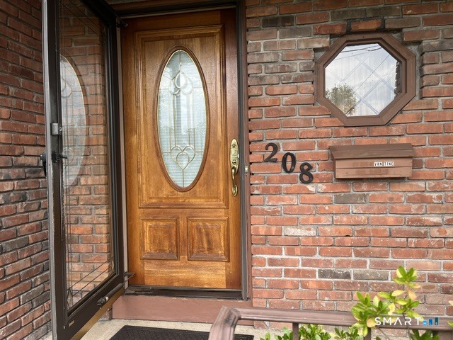 208 Birmingham Street Bridgeport CT 06606