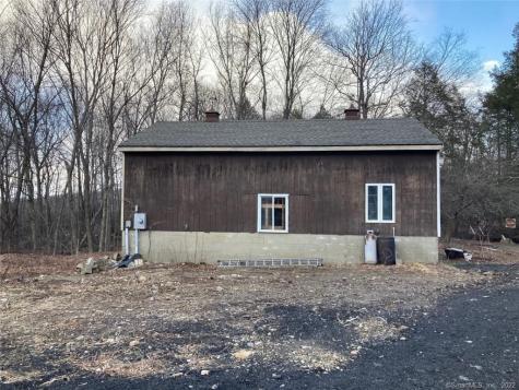 74/76 Towantic Hill Road Oxford CT 06478