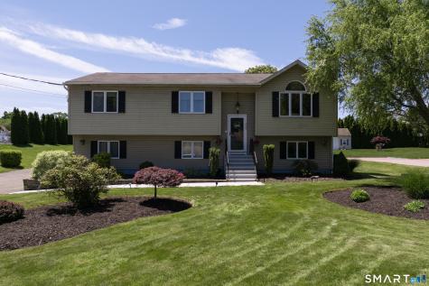 32 Angela Drive East Haven CT 06512