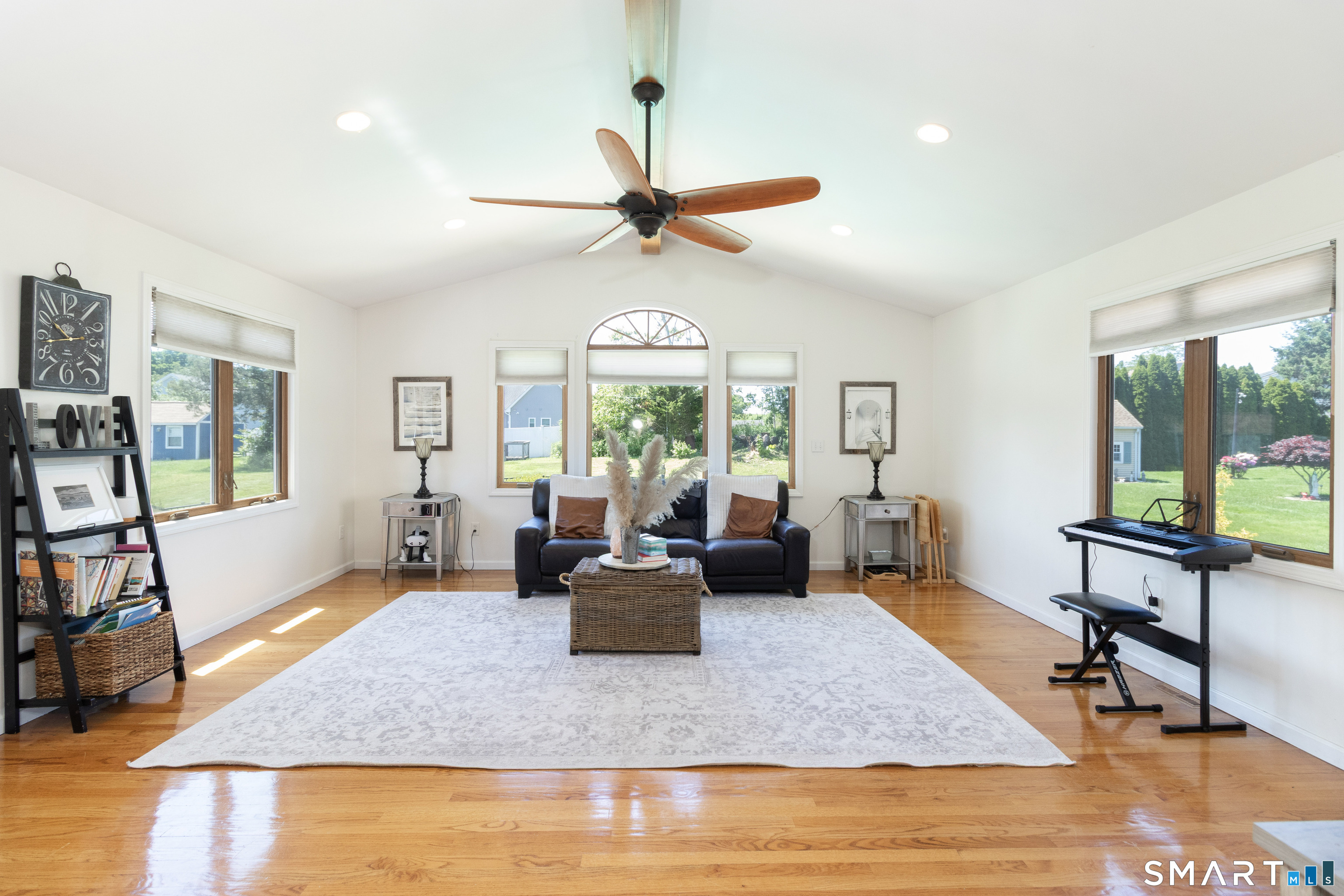 32 Angela Drive East Haven CT 06512