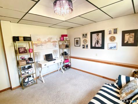 32 Angela Drive East Haven CT 06512