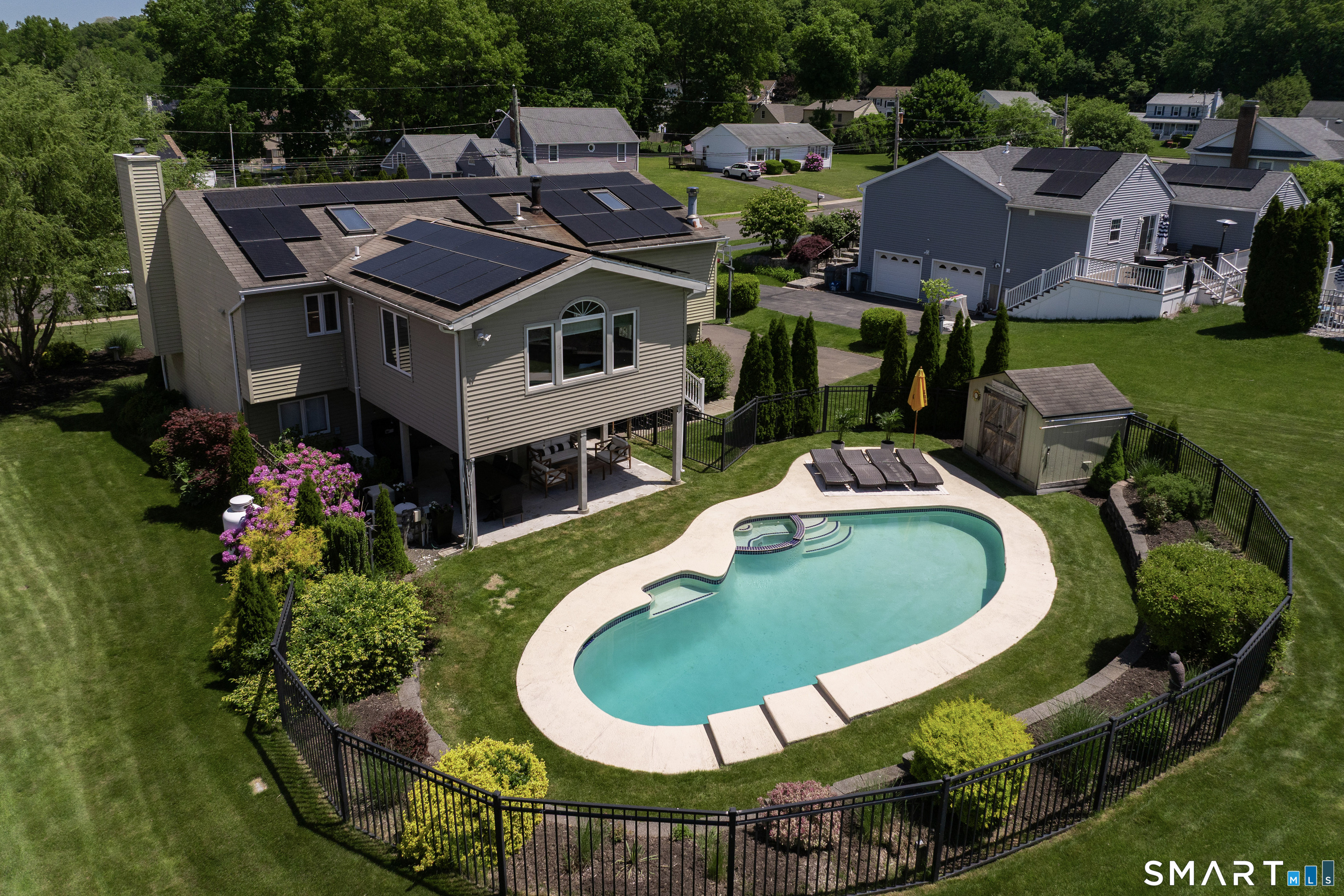 32 Angela Drive East Haven CT 06512
